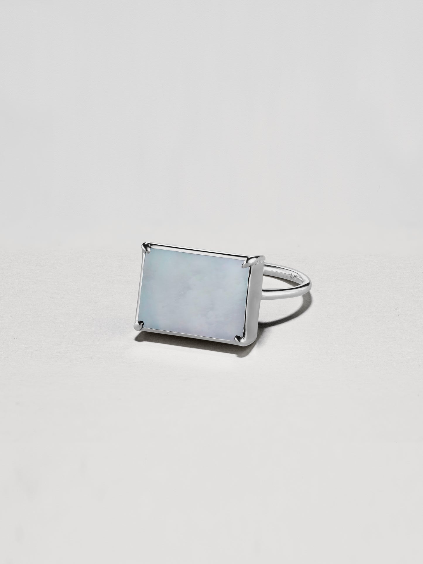 White mother of pearl